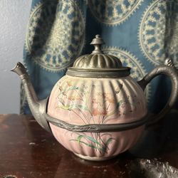 1900’s Antique Tea Pot