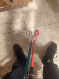 Putter. Left and right