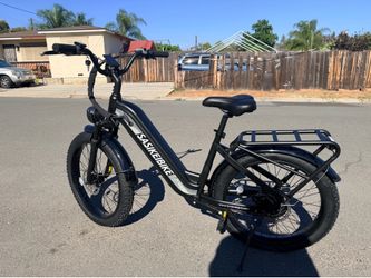 Sasikeibike Electric Step thru Mountain Bike. Only rode once so its like brand new