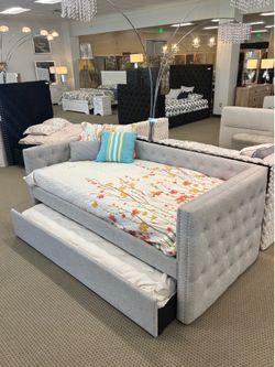 Day bed frame