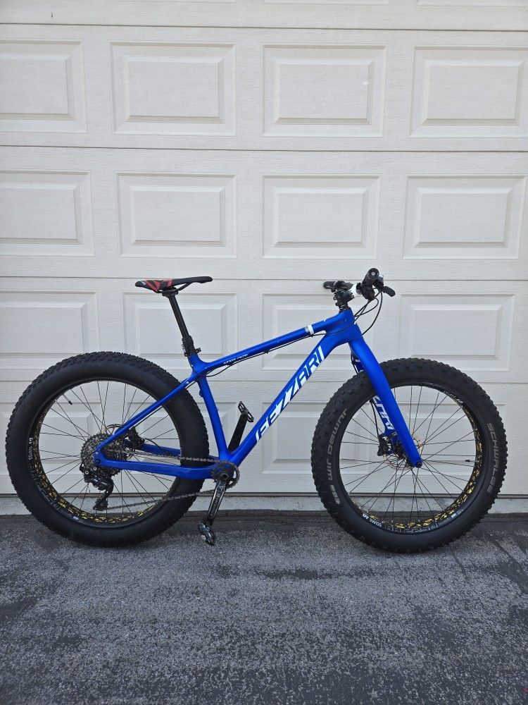 Fezzari Carbon Fat Bike (M/L)