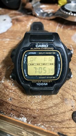Vintage Casio W-725 black resin digital wristwatch.
