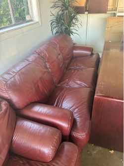 Leather sofa set