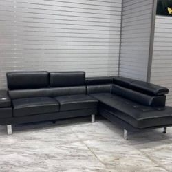 Sectional Sofa For Sale. Ask For Price. NUEVO. Immediate Delivery 