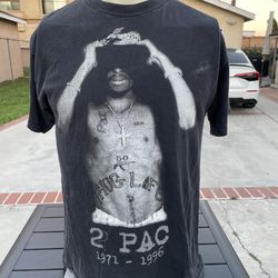 Vintage 2006 Tupac 2Pac Shakur Memorial T-Shirt