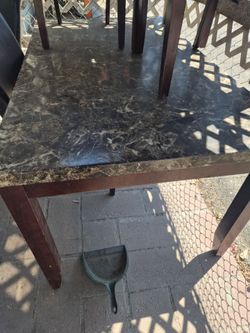 Dinning table