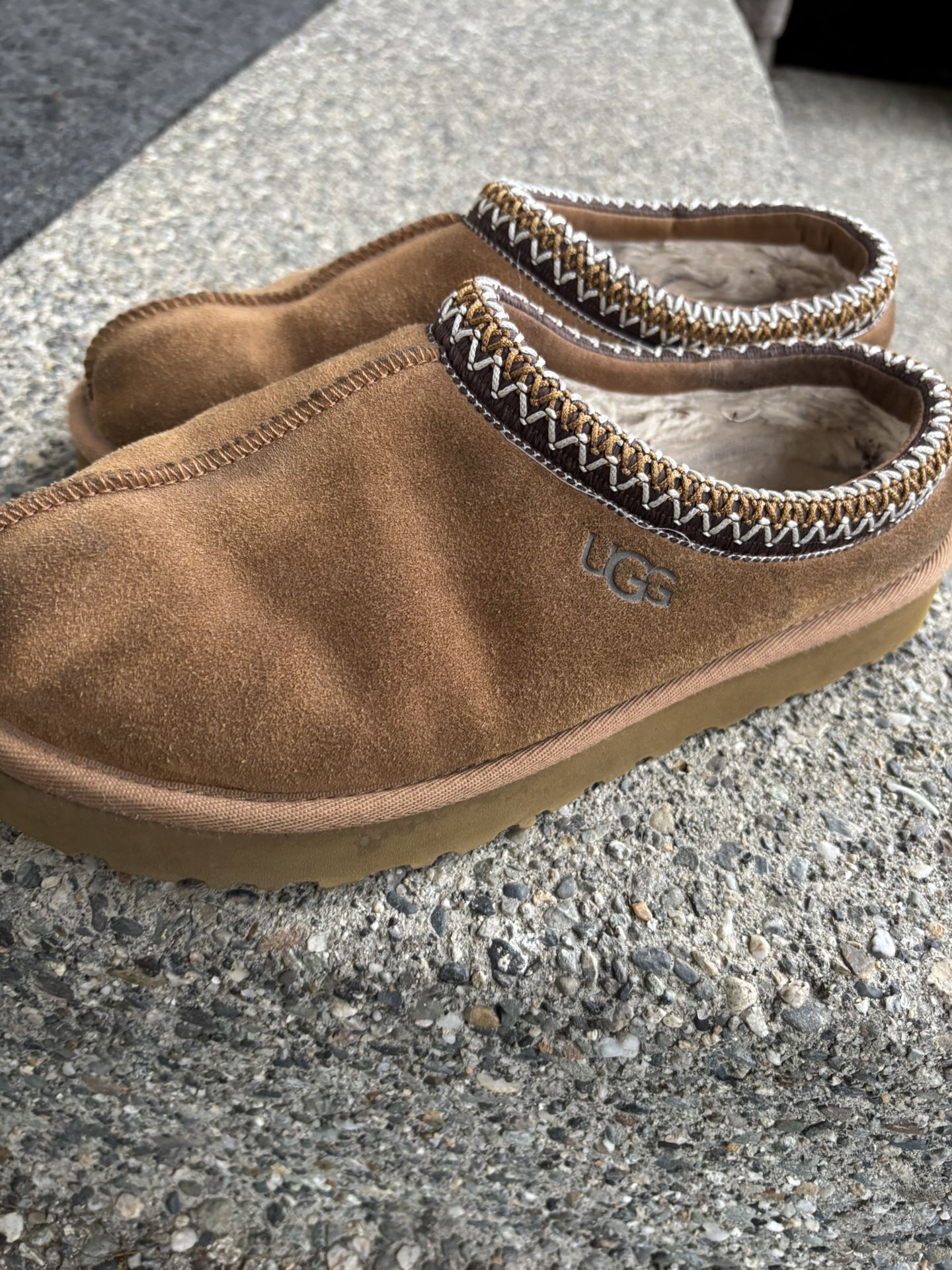 women’s size 9 uggs