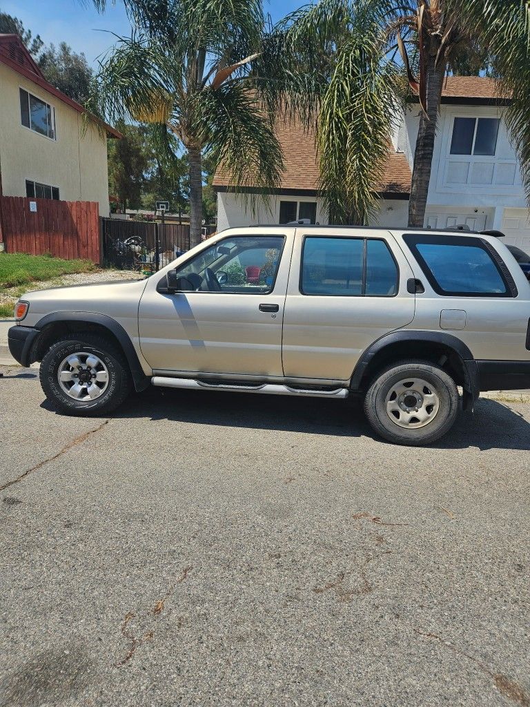 1997 Nissan Pathfinder