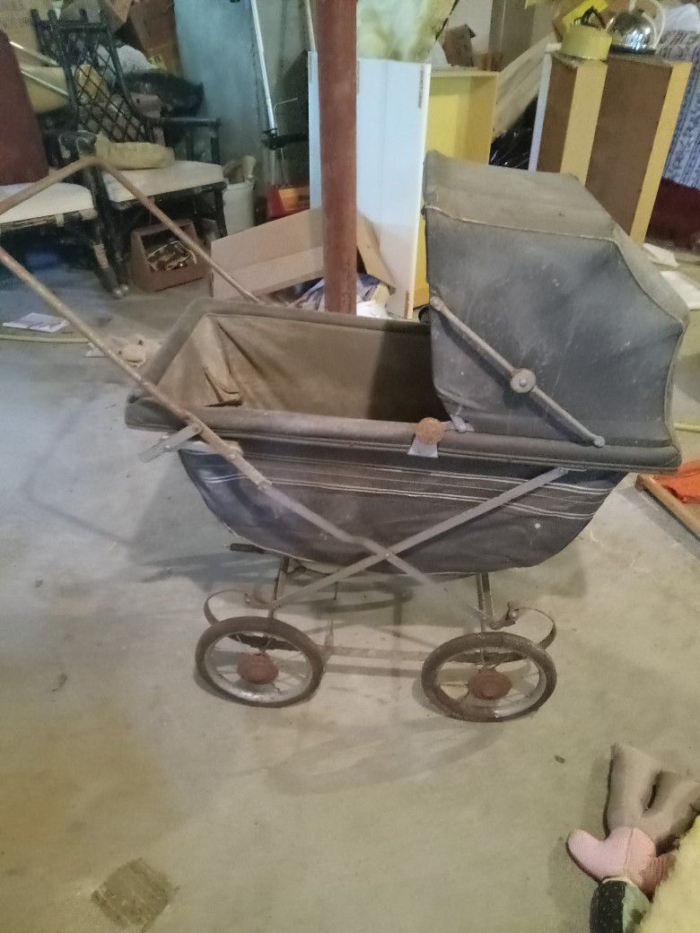 Antique  Baby Stroller 