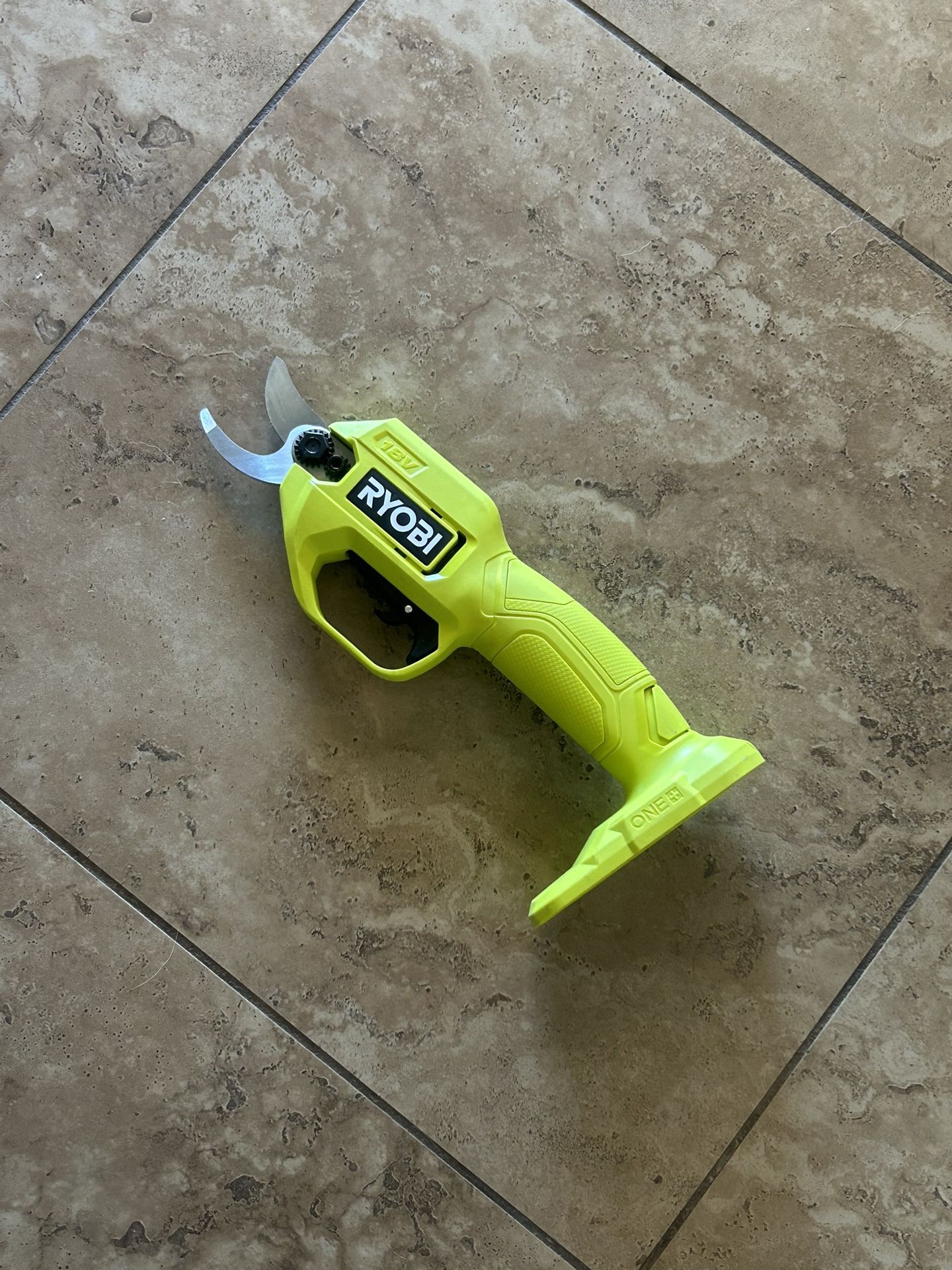 Ryobi 18v Pruning Shear (tool Only)