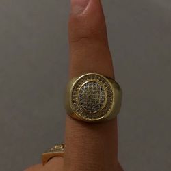 Gold ring