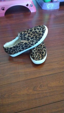 Women Soft Leopard Sneakers 