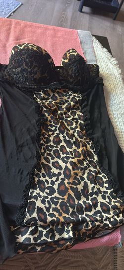 Women night  outfit size medium both $15