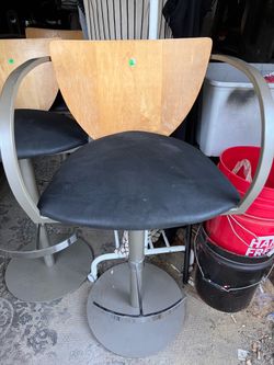 Bar chair, Bar stool