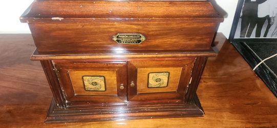 Ramon Delclos Sevilla Spain Victrola