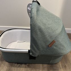 Uppababy Bassinet Attachment v2 