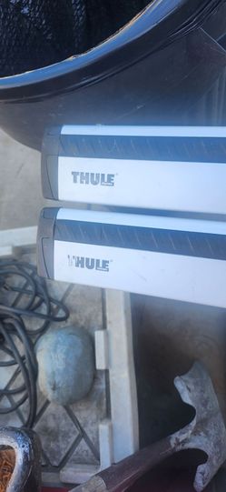 55" Thule Cross Bar