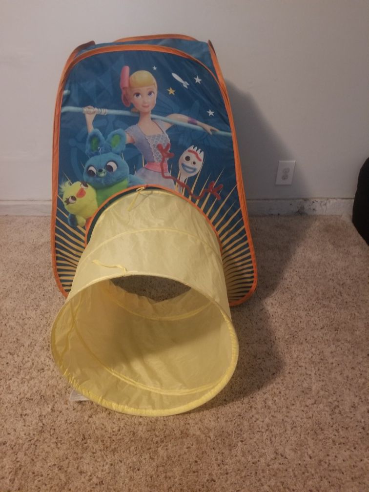 Tent tunnel Toy Story