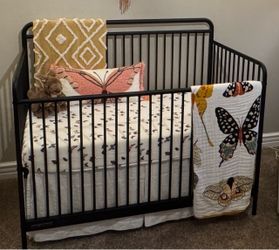 Delta Children Hayden Crib & Newton mattress