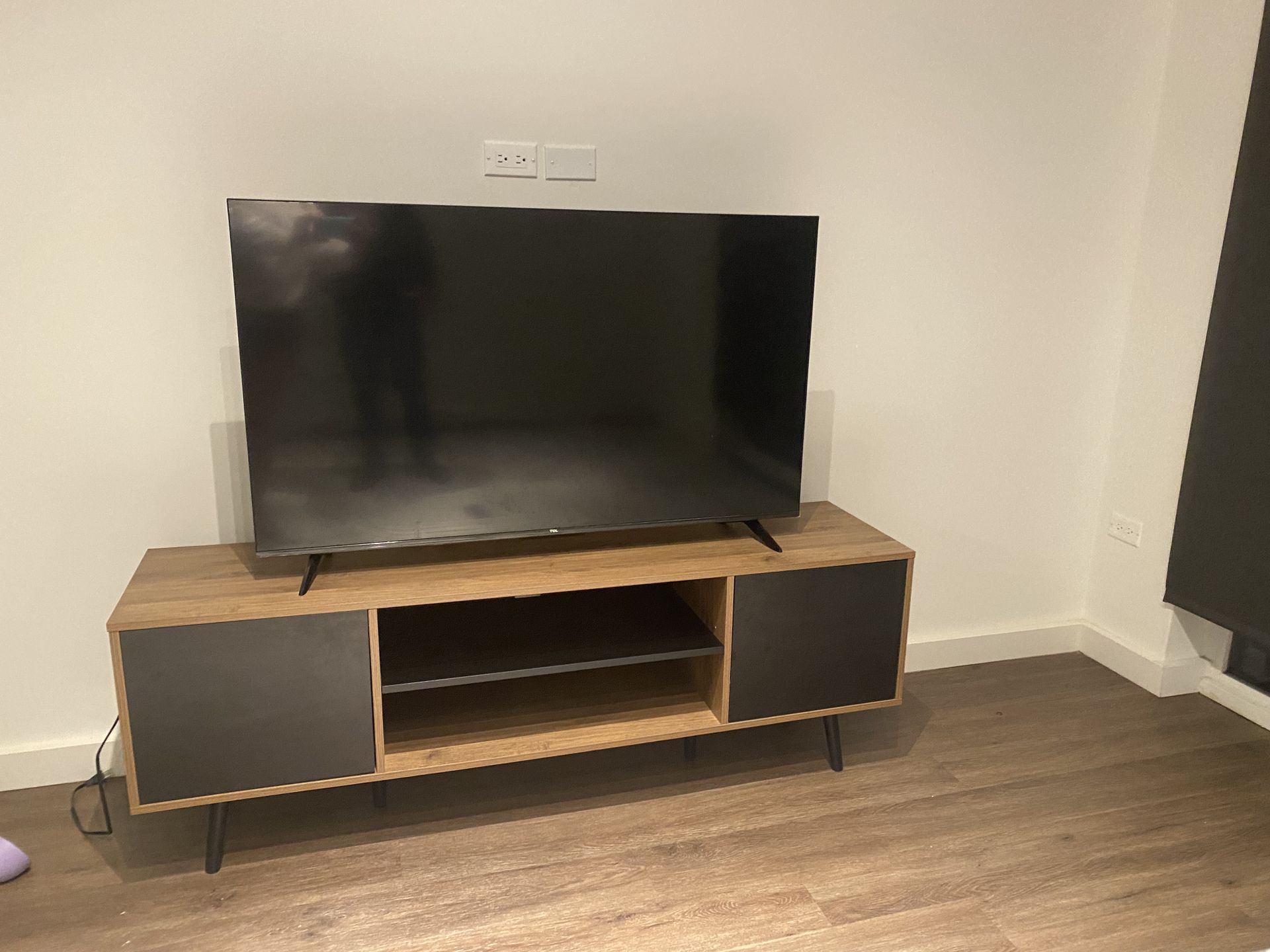 TV + TV console