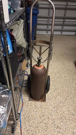 Helium Tank with Regulator and Cart
