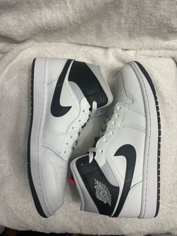 Air Jordan 1 Mid White Black Sneakers