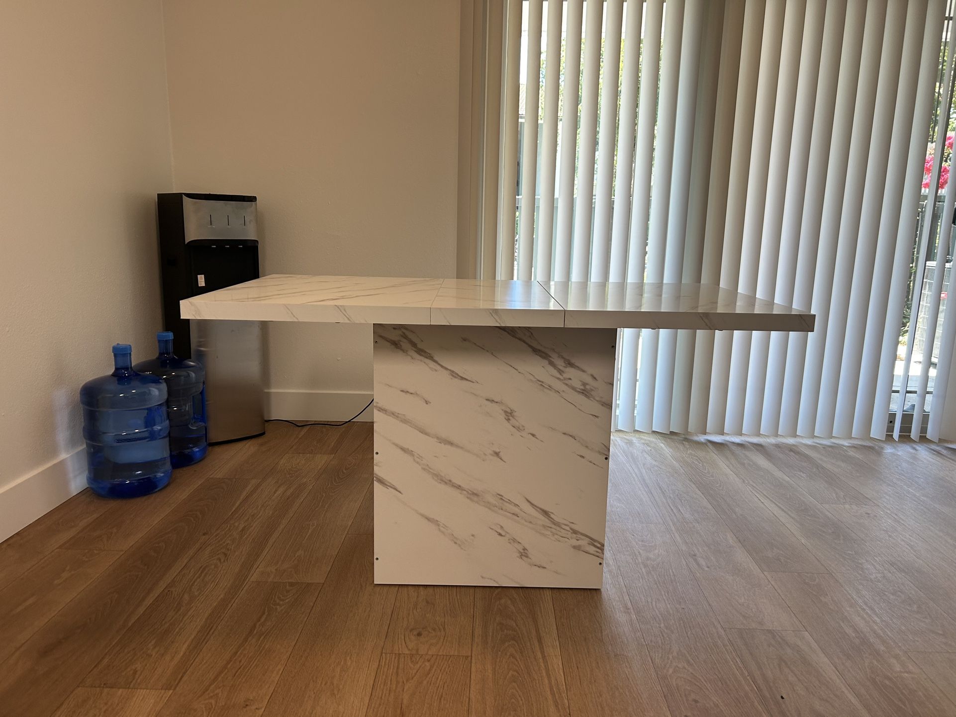 Marble Dinning Table