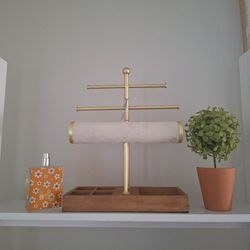 Tier Jewelry Holder/Display 