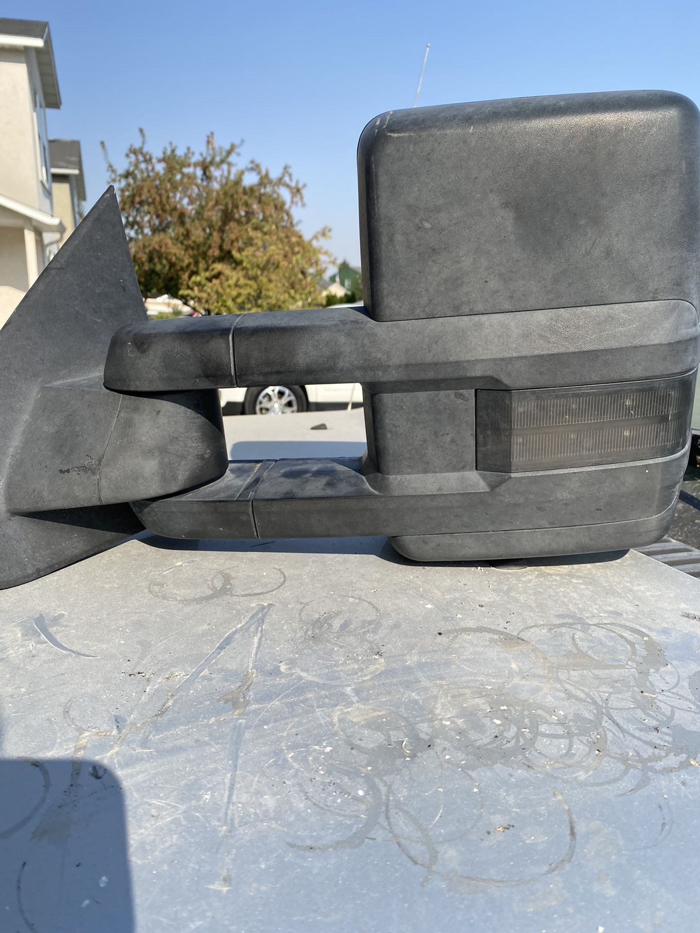 2014 And Up Tow Mirrors For Chevrolet And GMC /plug And Play