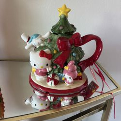 Hello Kitty Tea pot Ceramic