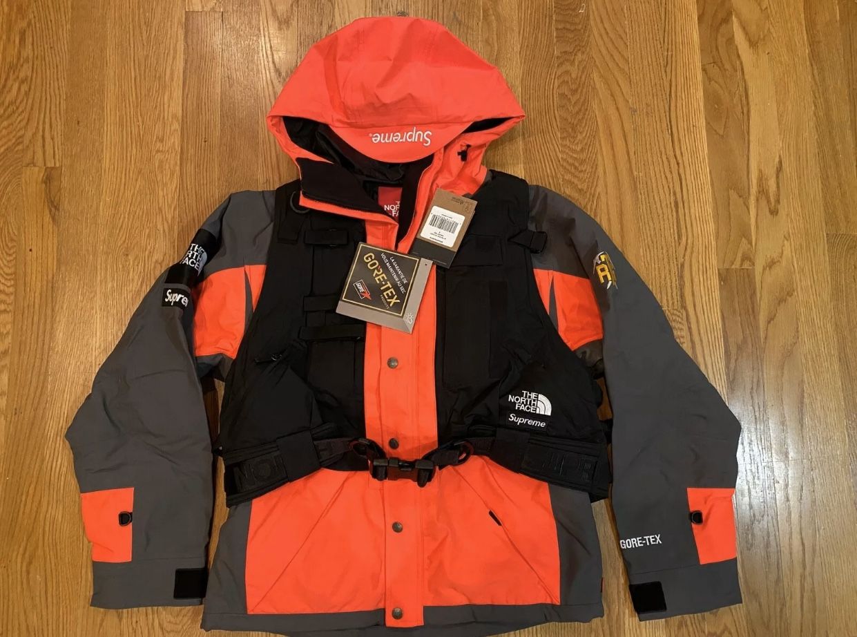 Supreme® x The North Face® RTG Jacket + Vest Bright Red SS2020