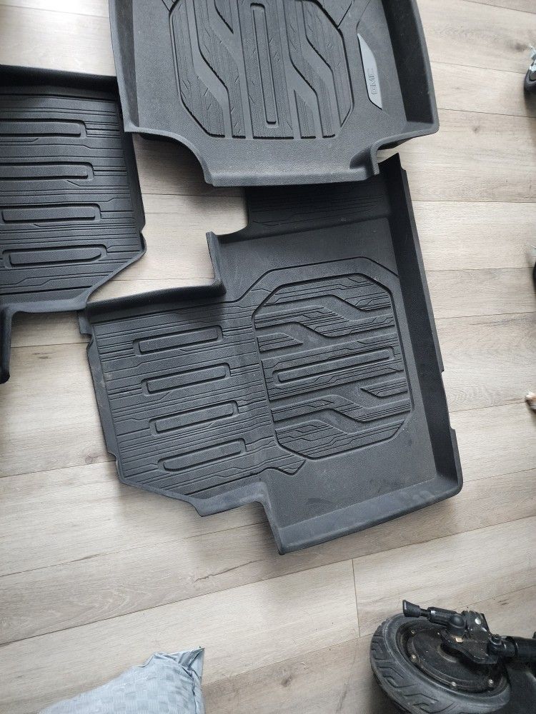 Gmc Floor Mats 2022. BO