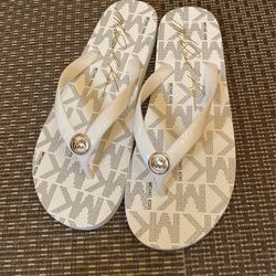 Authentic Michael Kors White Sandals Size 11