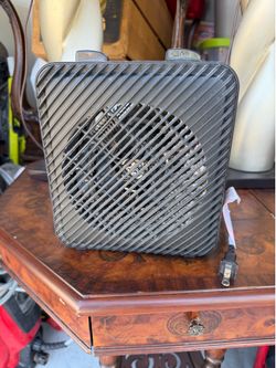 Pelonis Portable Electric Space Heater – Excellent Condition
