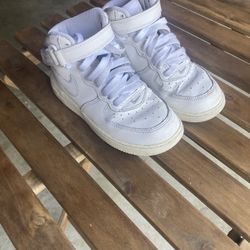 Nike Air Force 1 Sz 2Y