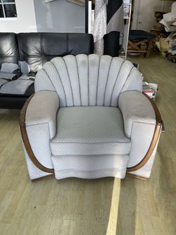 Custom Channel Chairs (Display)