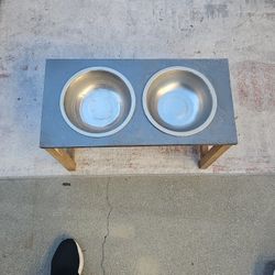Dog Bowl Stand 