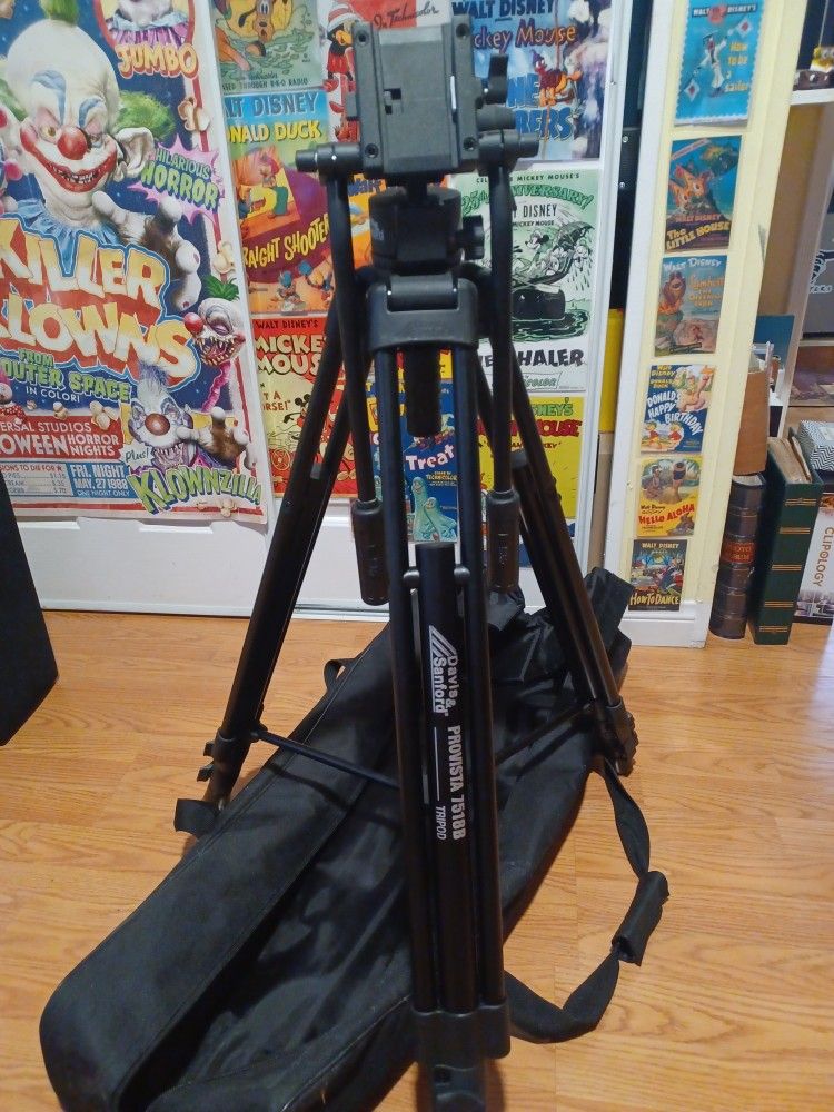 Davis & Sanford Provista 7518b Tripod