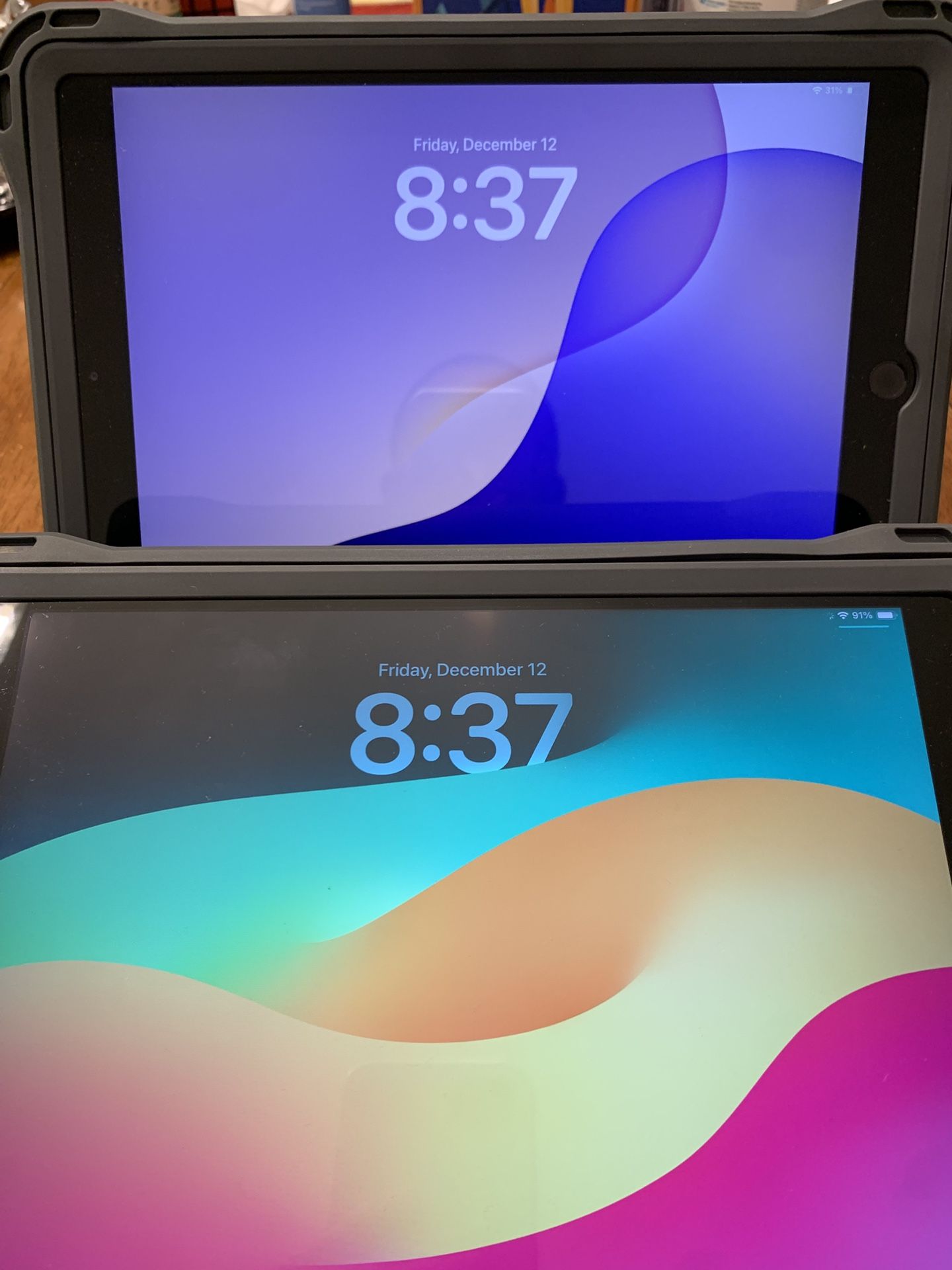 Apple iPad 7th Generation 10.2” Unlocked Like New With Great Case!