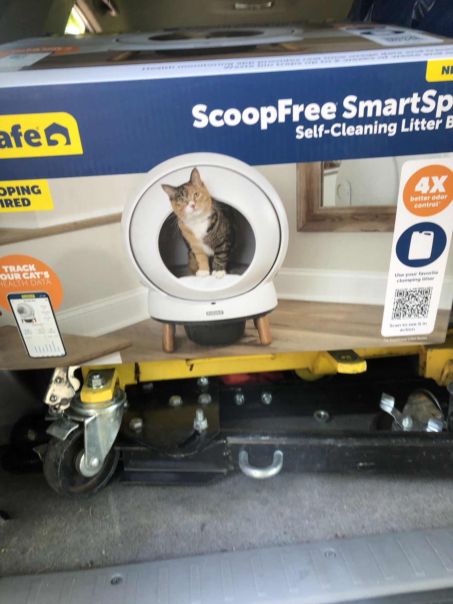 Self Cleaning Scoop Free litter Box