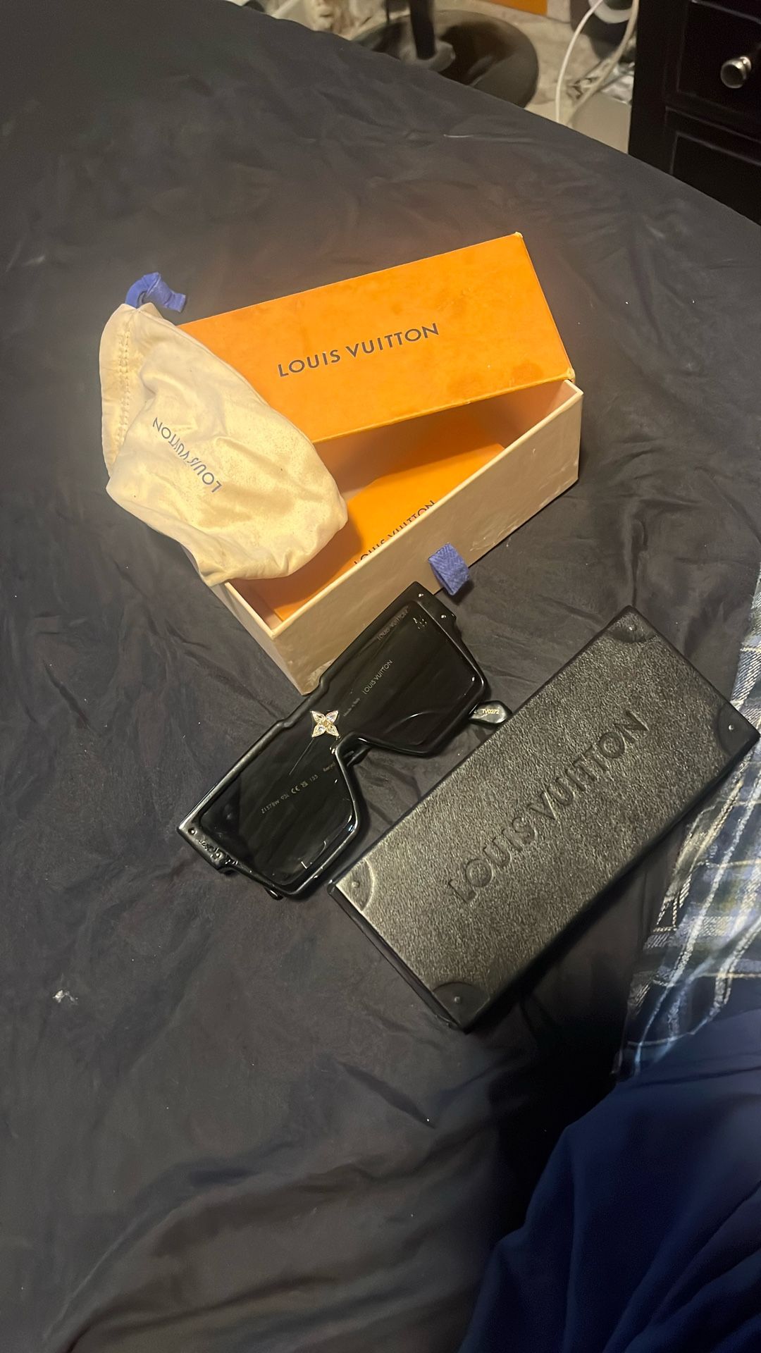 LV CYCLONE SUNGLASSES