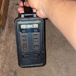 240 Wh Power station 