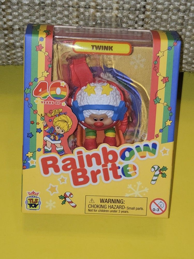 Rainbow Brite Twink Winter Sleding Mini 3" Collectible Loyal Subjects Figure