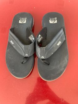 Men’s Reef sandals sz 10