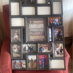 Wall Pic Holder