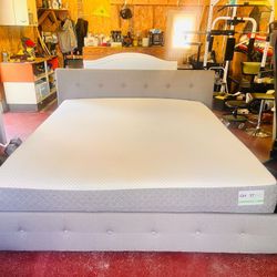 Cama King Con Colchón Como Nueva 