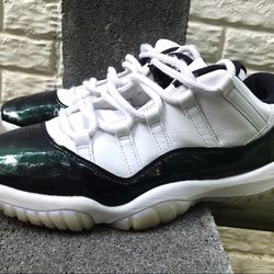 Jordan 11 emerald green