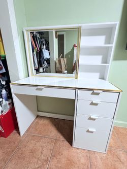 Vanity for sell