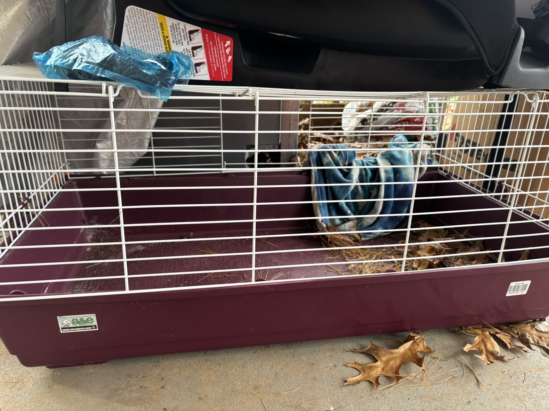 Used Maybe For A Month For Our Pet Rabbit Which We No Longer Have Original Price Is $119, Will Deep Clean Before Pick Up It’s Just Been Sitting Outsid