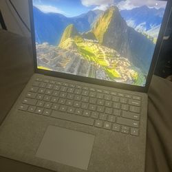Microsoft Surface Laptop 2